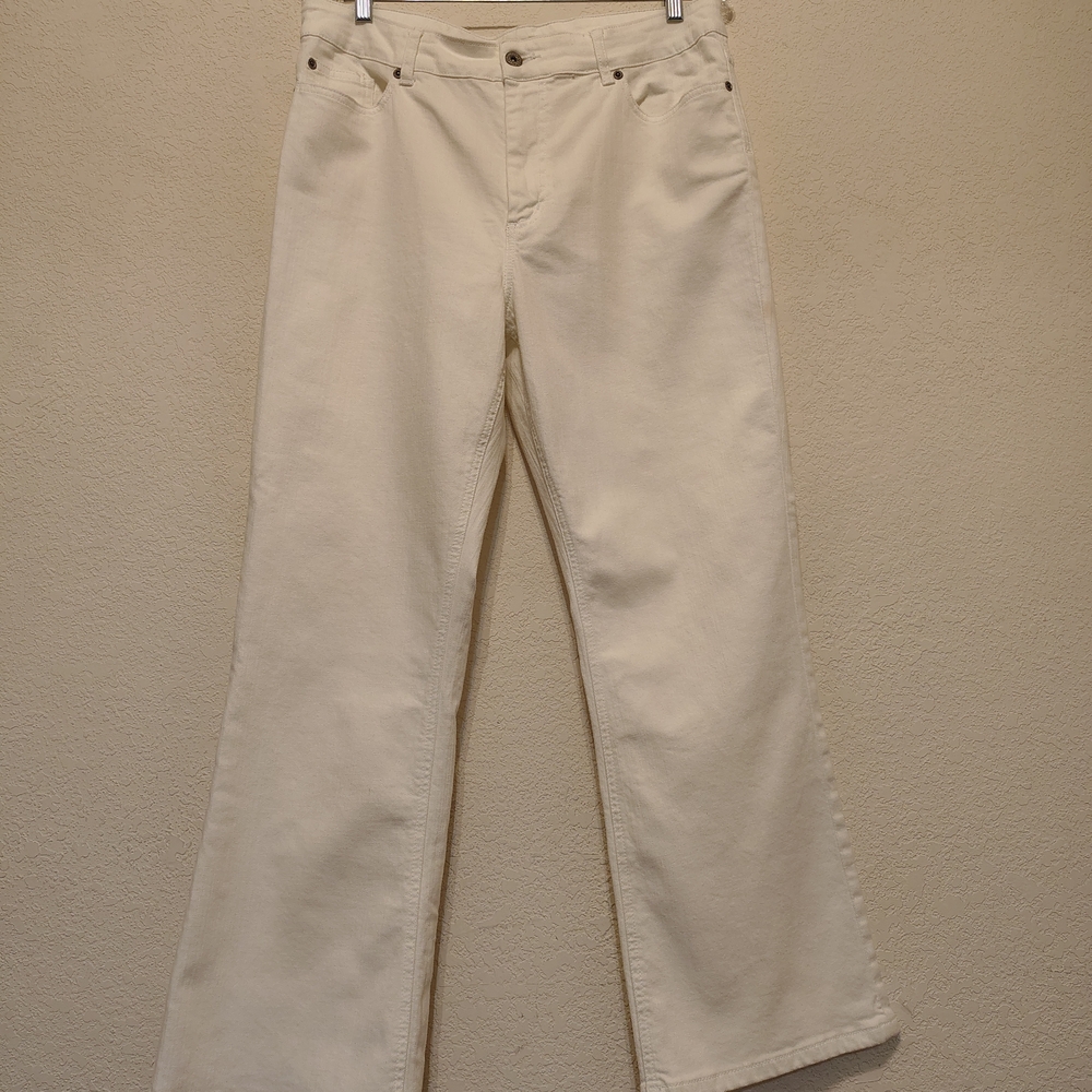 Chico's Platinum Optic White Denim Jeans Women's 3 Short (16) High Rise Wide Leg